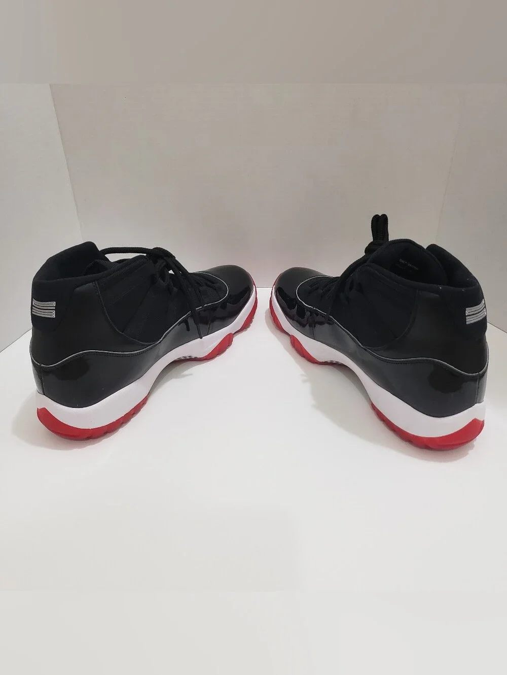 Nike Air Jordan 11 Retro Bred 2019 Men’s Size 12 Black Red 378037-061 OG Box